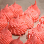 Meringues roses girly - Cinq Fourchettes