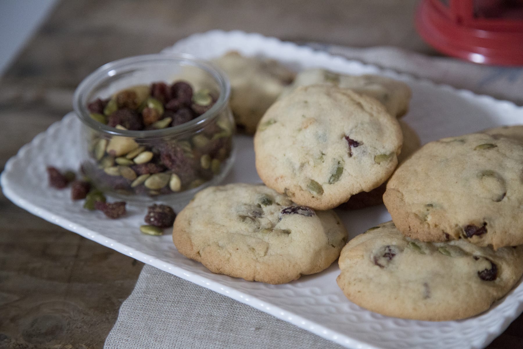 Biscuits Ensoleillés Aux Canneberges, Noix Et Citron - Cinq Fourchettes