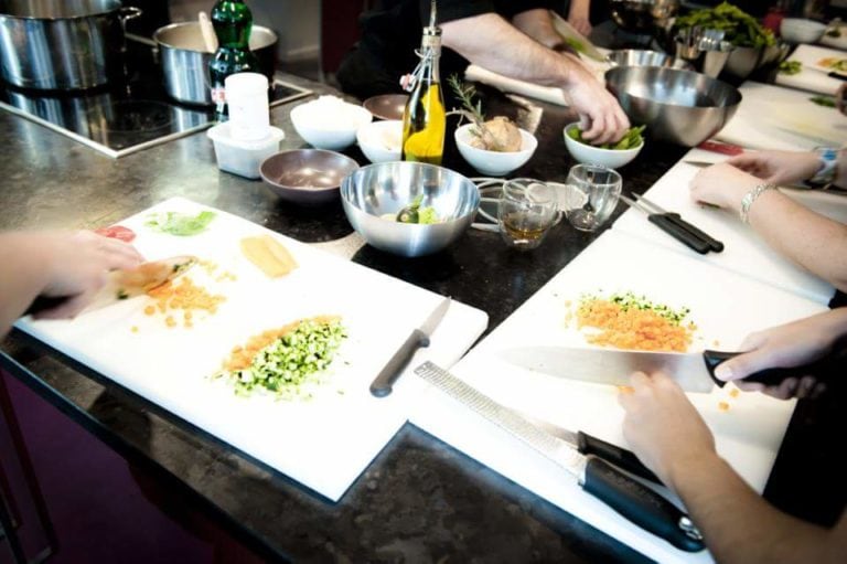Suggestions le fun pour des cours de cuisine pour enfants et ados