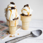 WOW ! Un cornet au brownie et au caramel ! Le rêve ! / Cinq Fourchettes