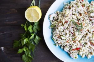 Salade de couscous Israélien aux crevettes / Cinq Fourchettes