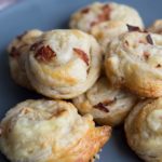4 ingrédients : Spirales feuilletées au salami et au parmesan Cinq Fourchettes