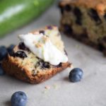 Pain aux zucchinis et bleuets Cinq Fourchettes