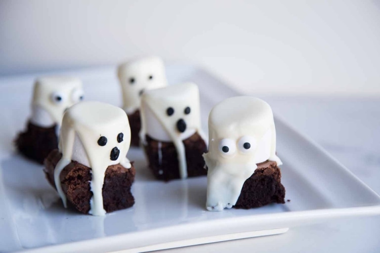 Brownie fantôme parfait pour l'Halloween Cinq Fourchettes