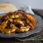 Courges Delicata grillées : Un accompagnement savoureux Cinq Fourchettes