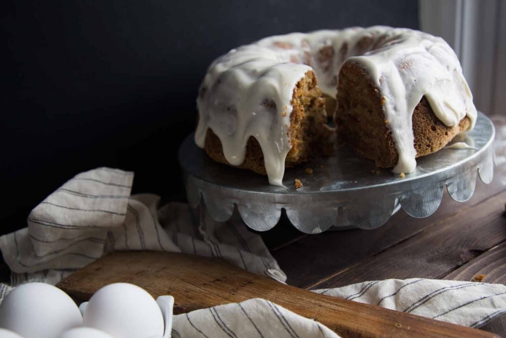 Le Gateau Aux Carottes De Janine Un Mot Wow Cinq Fourchettes