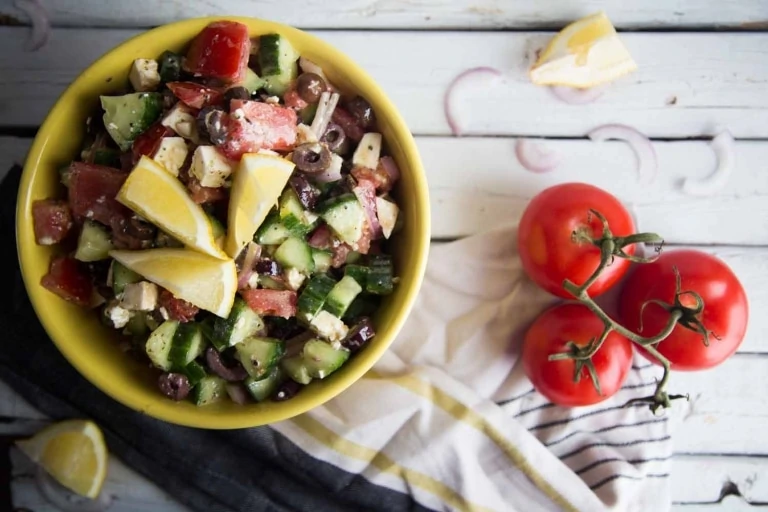 Salade grecque maison FACILE Cinq Fourchettes