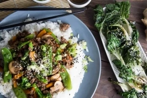Bœuf et légumes sautés à l’Asiatique avec riz basmati Cinq Fourchettes