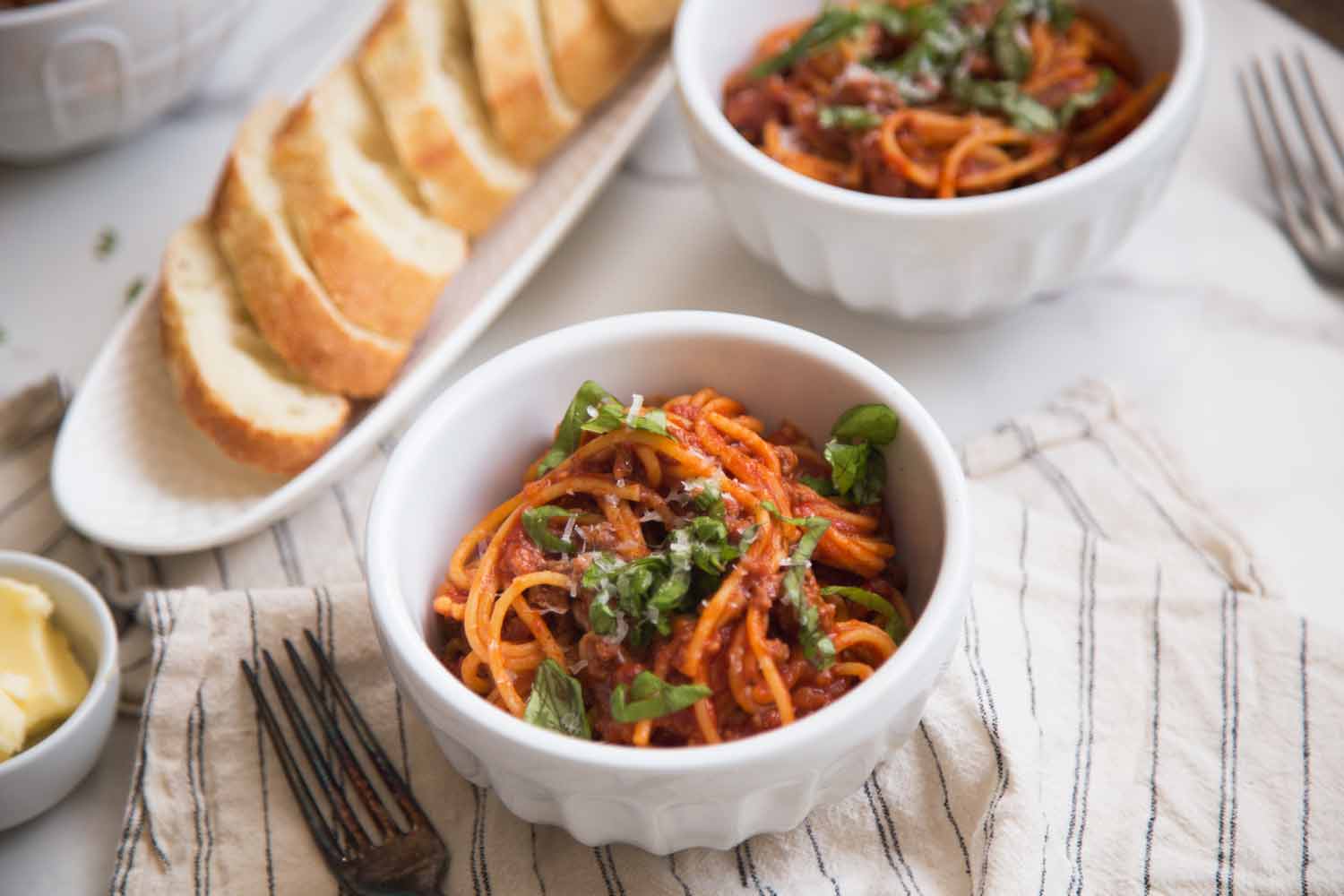 Spaghettis tomates et basilic au Instant Pot » Cinq Fourchettes