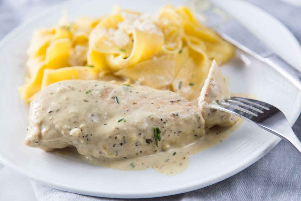 Poulet sauce crémeuse à la moutarde - Cinq Fourchettes