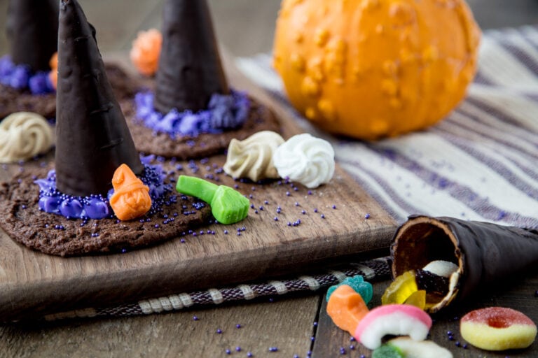 chapeaux de sorcières Halloween dessert Cinq Fourchettes