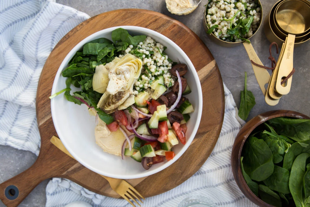 salade de couscous houmous méditérannéen recette recipe mediteranean salad Cinq Fourchettes healthy santé