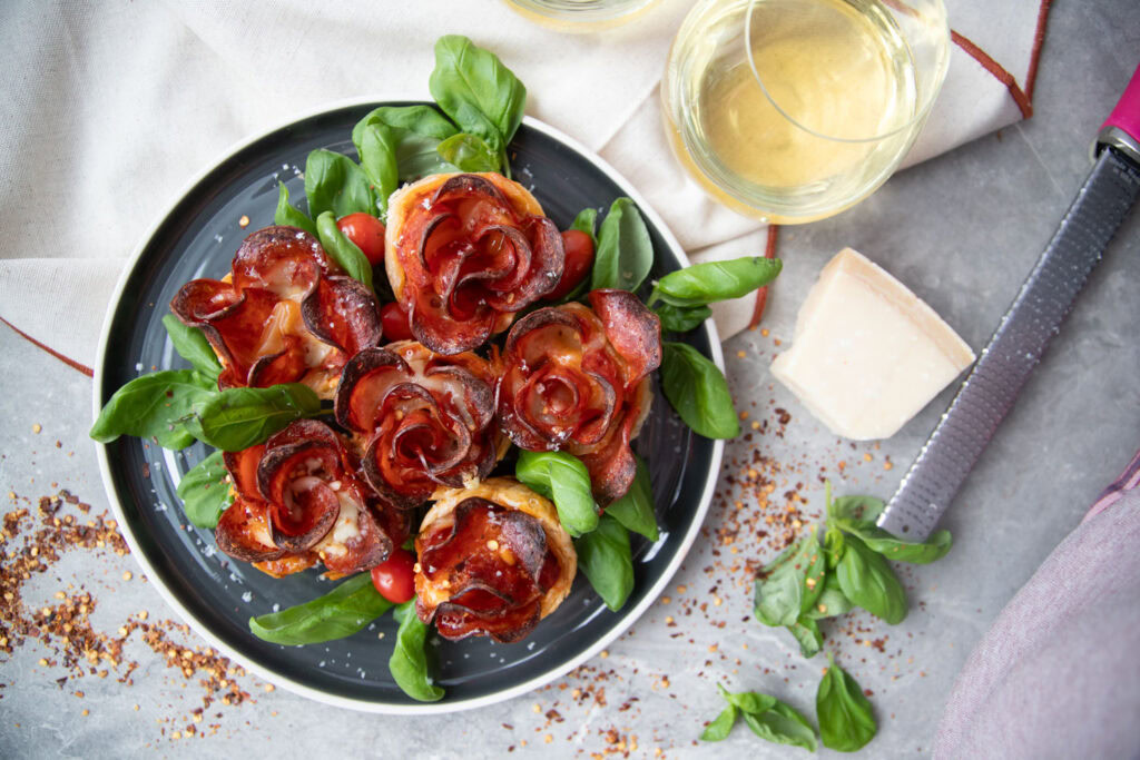 fleurs roses bouquet pizza cinq fourchettes saint valentin recettes